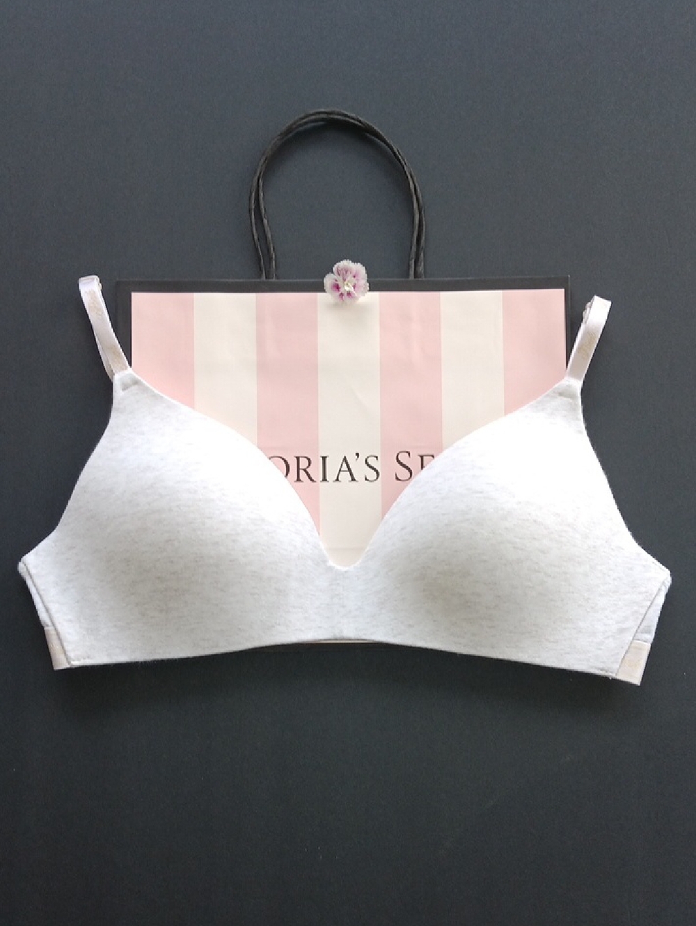 Victoria Secret Pink Wear Everywhere Wireless Lightly Lined Size32D